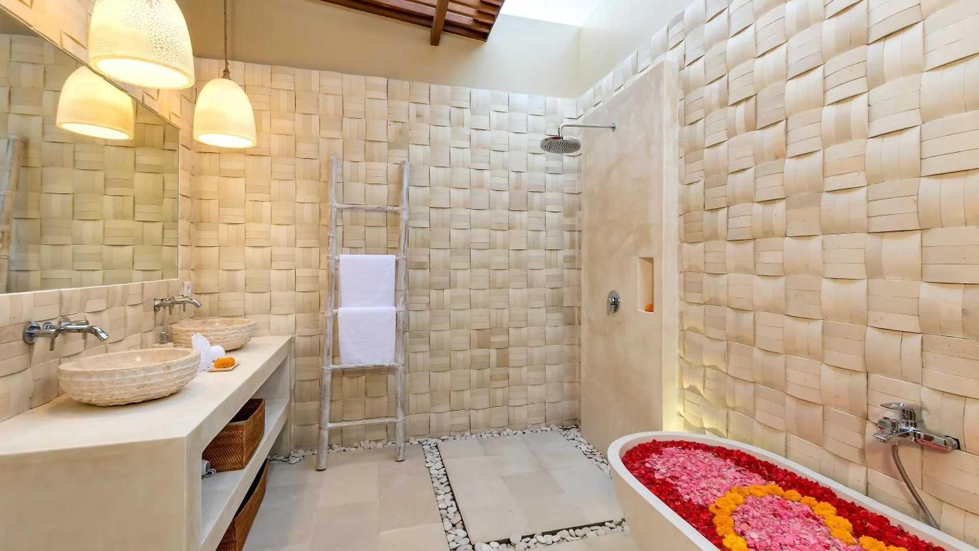 Villa Lisabella By Villa Finder Seminyak   Seminyak (Bali)
