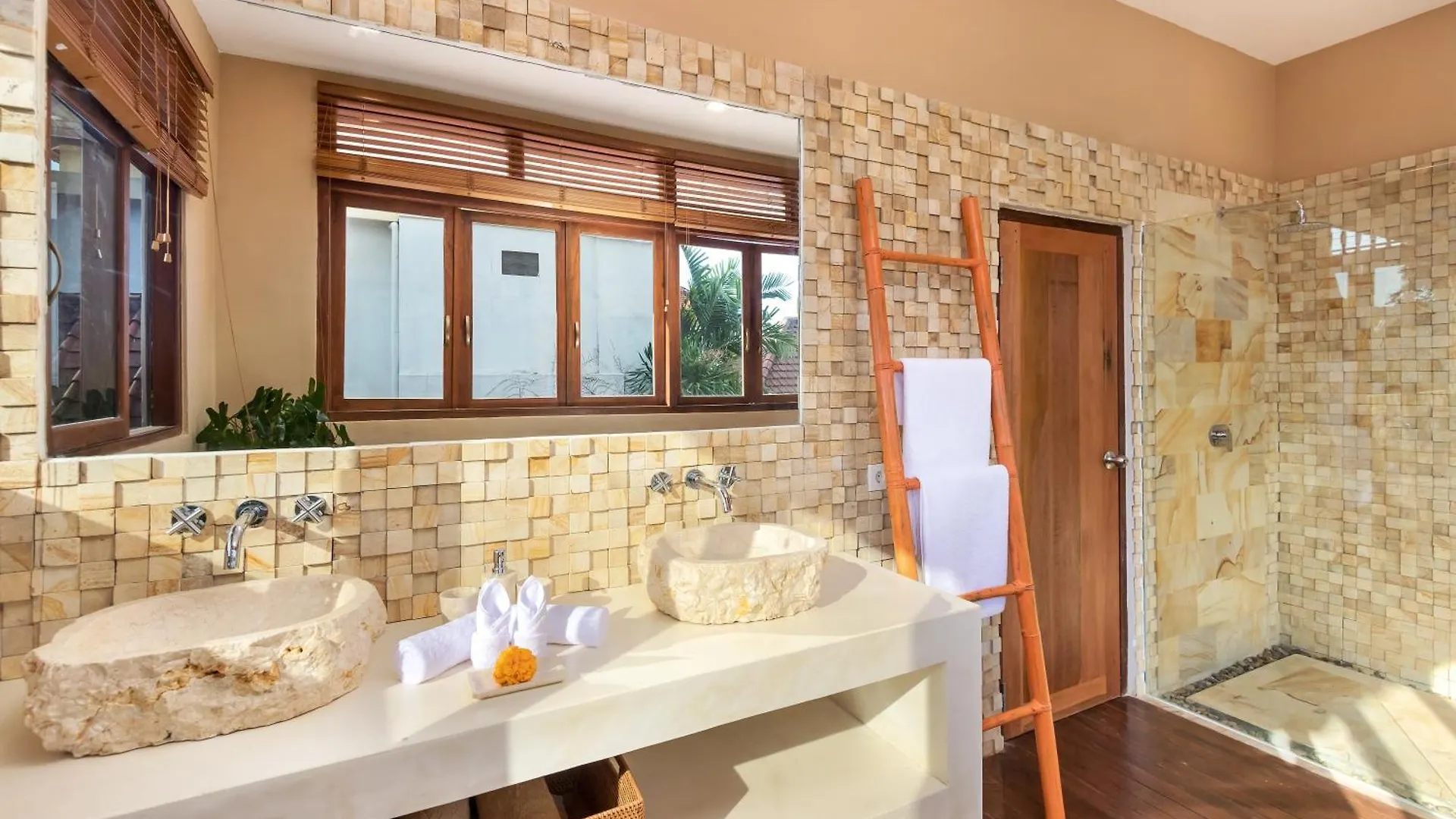Villa Lisabella By Villa Finder Seminyak  Indonesia
