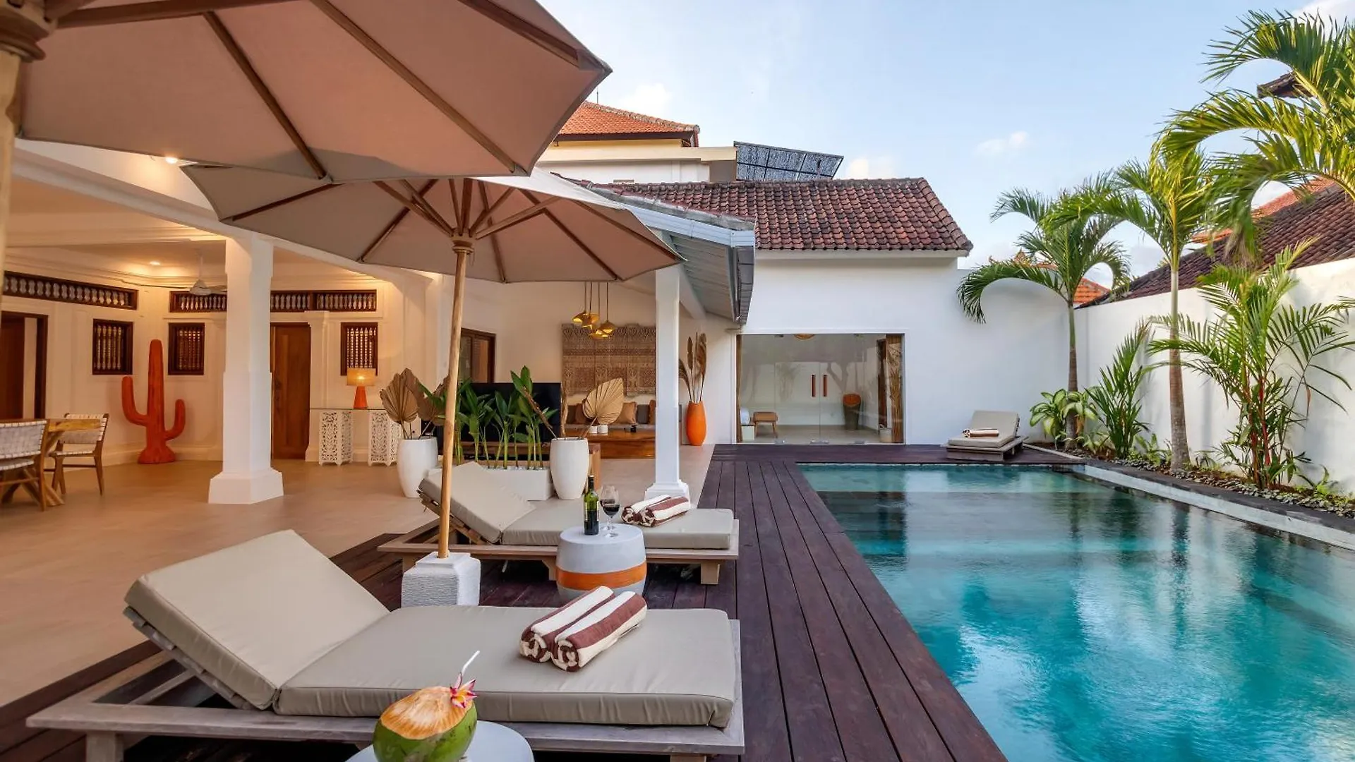 Villa Lisabella By Villa Finder Seminyak  Seminyak (Bali)