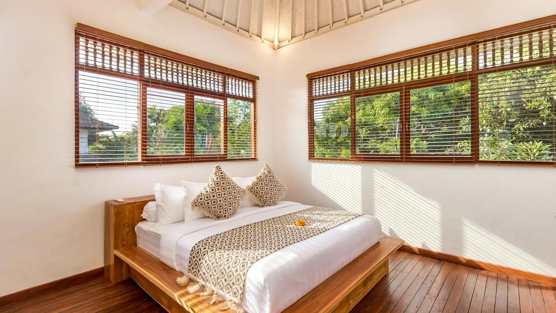 Villa Lisabella By Villa Finder Seminyak