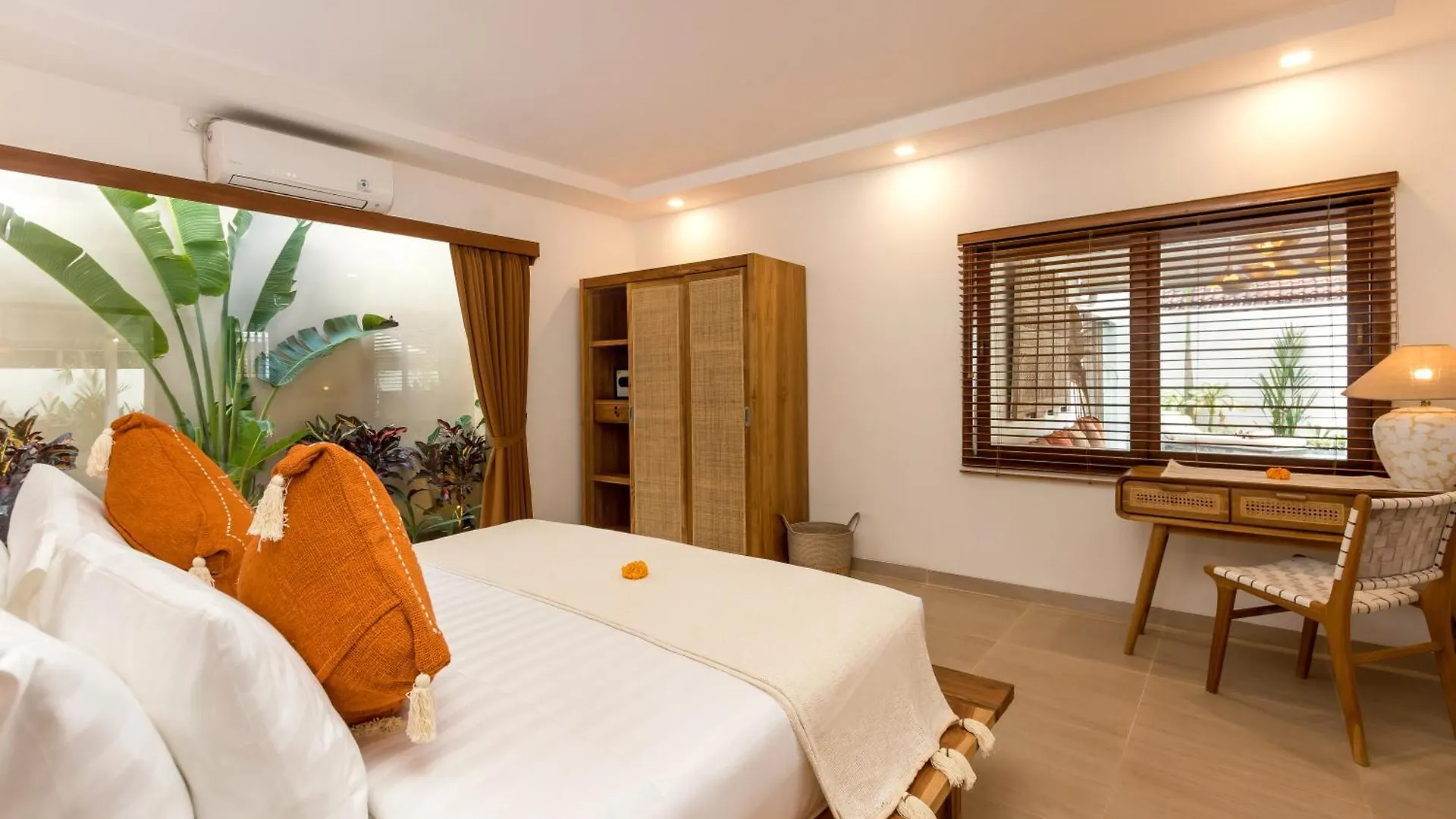 Villa Lisabella By Villa Finder Seminyak  Indonesia
